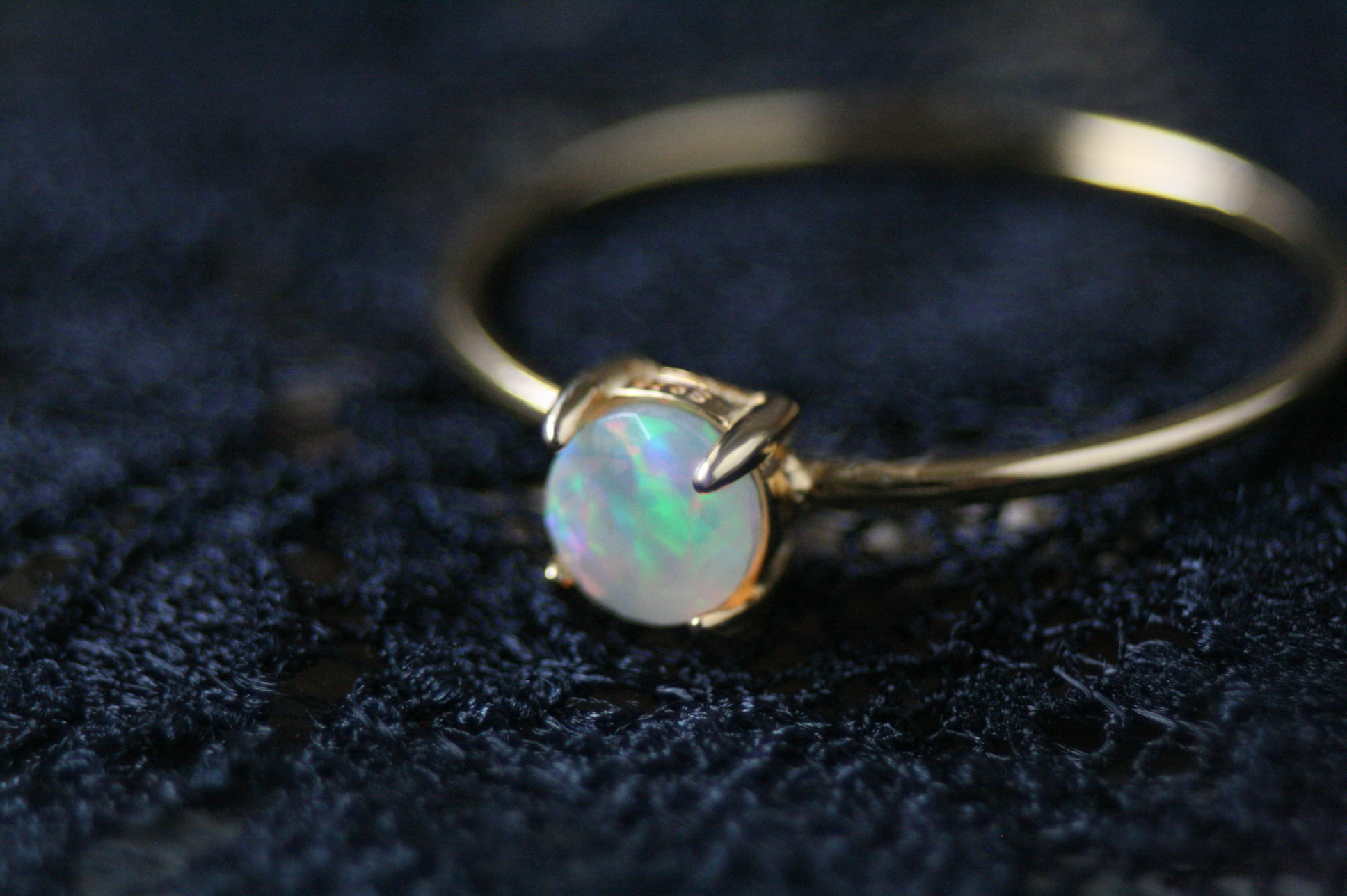 4mm大粒*オパール 宝石質AAA天然石 リング クリスマス 誕生日