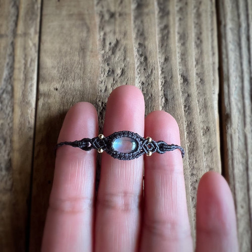 レインボームーンストーンのマクラメブレスレット ブレスレット No☆11