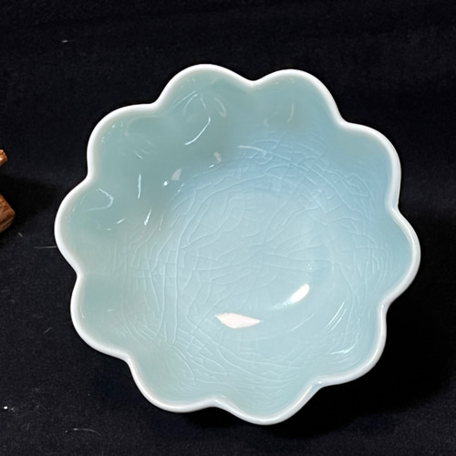 青磁輪花碗 天青汝窯 汝窯仿古釉 貫入 陶磁器 湯呑み 覓青堂 通販