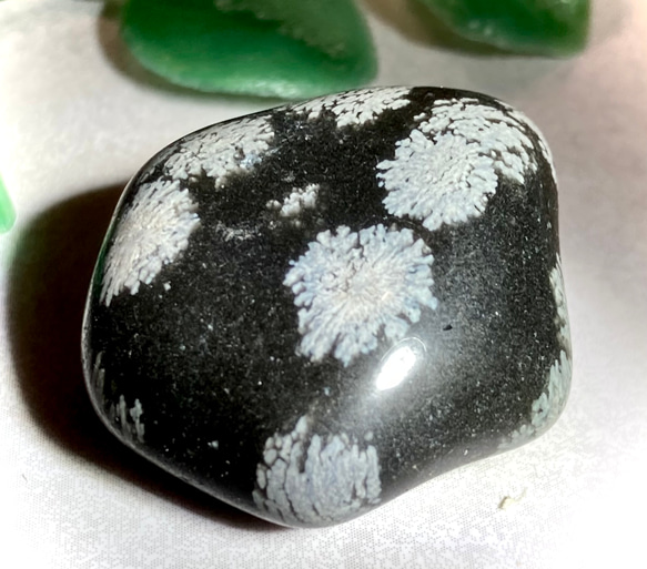 雪花石 ✿*:・スノーフレーク オブシディアン 黒曜石 原石 タンブル
