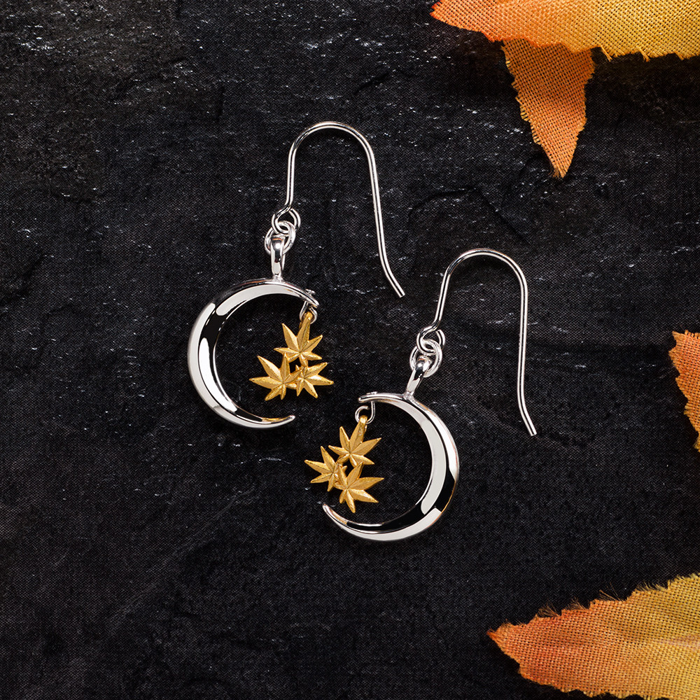 三日月と紅葉ピアス（黄金色）
