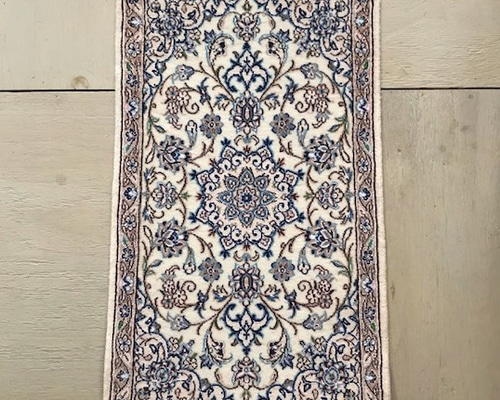 ナイン産ペルシャ絨毯約115×85㎝