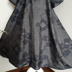 ★  着物リメイク　大島紬　半袖（正絹）ボウカラー　フレアワンピースです！！ ★ 3枚目の画像