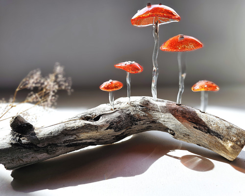 ガラスのキノコ 置物 オブジェ ベニテングダケ5本 立体・オブジェ