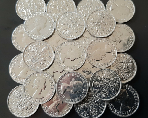 エリザベス女王 英国の幸せのシックスペンス 30枚セット イギリス から  