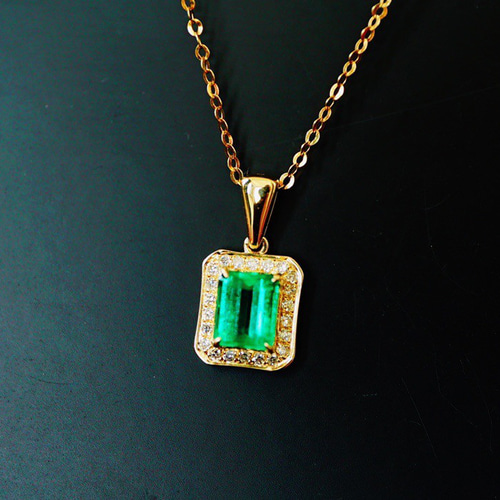 専用【鑑別書付】K18 天然エメラルド ダイヤモンド ネックレス トップ