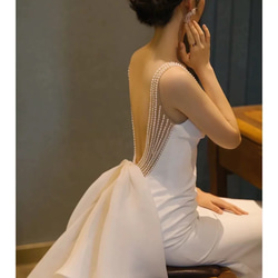 シンプルサテン バックリボン ウエディングドレス 8枚目の画像
