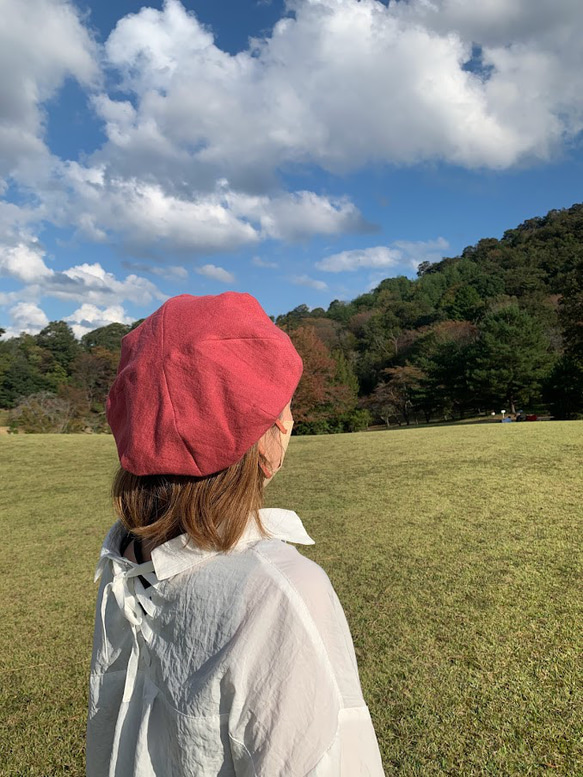 春夏向け ベレー帽（ストロベリー ベルギーリネン・麻） 6枚目の画像