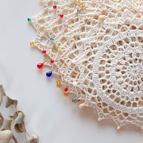 人気No.1✨】11cmマルチカラー ビーズの縁取り レース編み ドイリー