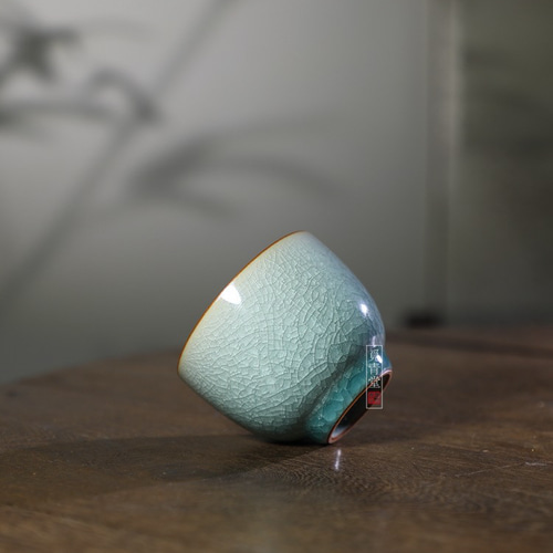 有款 青磁冰裂紋鹿耳瓶 131010_444057965418934403337_9