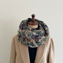 ゴブラン織りのおしゃれスヌード♪【秋冬のファッションを華やかに】 3枚目の画像
