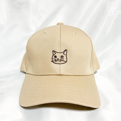 猫ちゃんの刺繍入り コットンキャップ シンプルデザイン 帽子