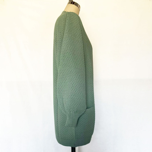 ♦︎カシミヤ100 % グリーンカーディガン♦︎ caban（キャバン）の「□コットンカシミヤ エンブレムクルー