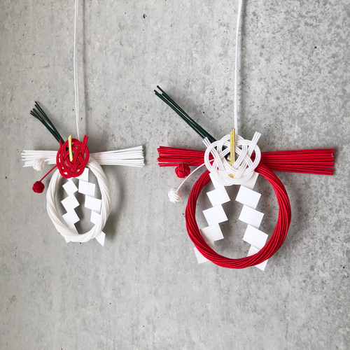 しめ縄リース赤い椿白い椿