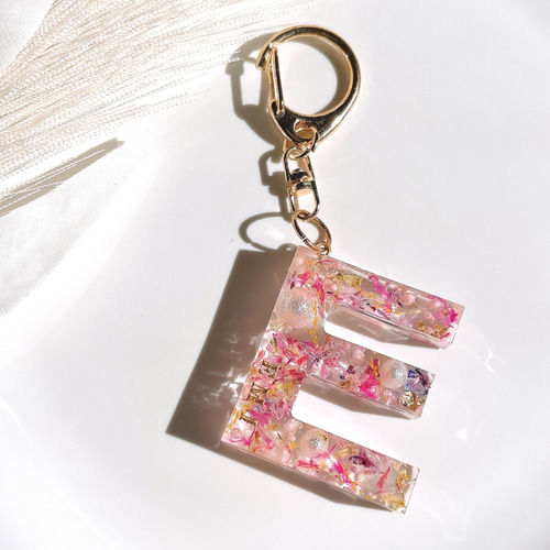 お花のイニシャルキーホルダー♪ hq720.jpg?sqp=-