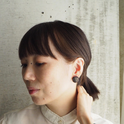 Petit 2tone 耳環▫️MOCHA&amp;CHOCOLA / 刺繡耳環 高級時裝刺繡 Luneville 刺繡 第1張的照片