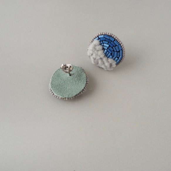 Petit 2tone 耳環▫️BLUE&amp;GRAY #ER1803 / 刺繡耳環 高級時裝刺繡 Luneville 刺繡 第2張的照片