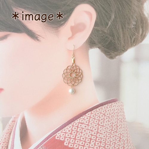 水引ピアス｜ベージュ｜コットンパール使用なので軽いつけ心地｜和風