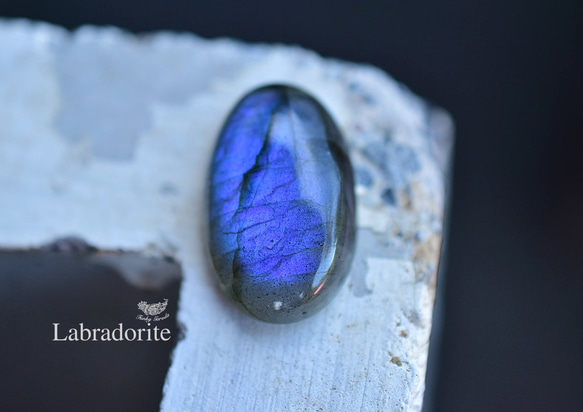 宇宙☆ブルーラブラドライト ルースs562 天然石 Funky garuda 天然石