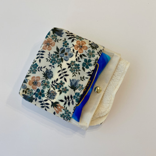 ハンドメイド　リバティ柄　移動ポケット　エデナム リバティ エデナム オシャレな移動ポケット その他入園グッズ petite