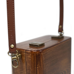 受注生産 木製ショルダーバッグ  メッセンジャーバッグ ビンテージ文学と芸術のメッセンジャーバッグ 手作りの木製バッグ 11枚目の画像