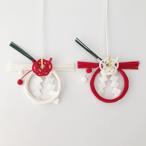 お正月飾り 2026 - 白椿（赤しめ縄） しめ縄・しめ飾り mizuhiki-iro