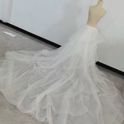 取り外し フリルトレーン 後付け取り外しトレーンフリルボリュームアップオーバースカート