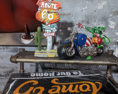 Amazon | [マンブルズ] RatFink ラットフィンク Tシャツ USA