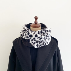影響秋冬時尚的時尚達爾馬提亞圖案圍脖♡蓬鬆的生態毛皮♡動物圖案單調 第3張的照片