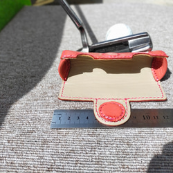 #ゴルフ　ピン型パターヘットカバー（レザークラフト）マグネット開閉式（ピンク） 4枚目の画像