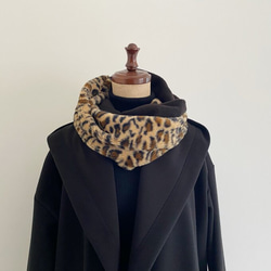 豹紋豹紋蓬鬆生態毛皮 x 抓絨髮帶由不同材料製成，影響您的秋冬時尚 ☆。 .:*・ 第4張的照片