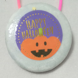 ハンドメイド くるみボタン ヘアゴム かわいい キュート おしゃれ シンプル ハロウィン かぼちゃ レジン液 ホワイト 2枚目の画像