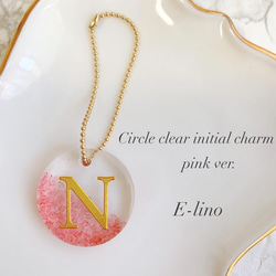 Clear circle initial charm 4枚目の画像