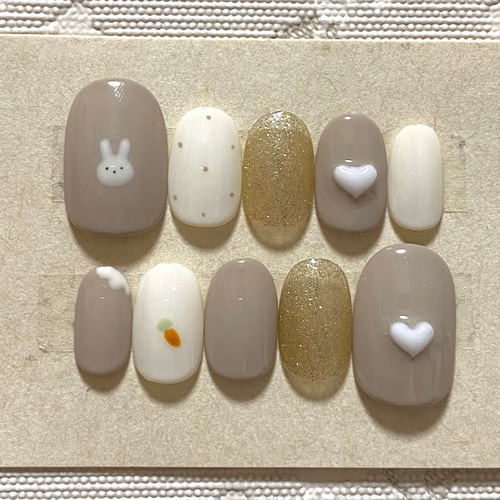 うさぎ グレージュ ホワイト ハート ぷっくり 3D ネイルチップ ネイル