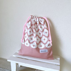 【受注製作】《入園入学グッズ》給食袋、ランチョンマットセット（ピンク連続お花） 6枚目の画像