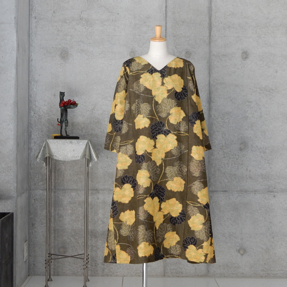 着物リメイク　芙蓉の葉　紬のワンピース/Aライン　バルーン   フリーサイズ 1枚目の画像