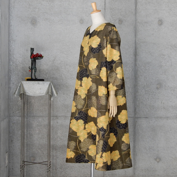 着物リメイク　芙蓉の葉　紬のワンピース/Aライン　バルーン   フリーサイズ 4枚目の画像