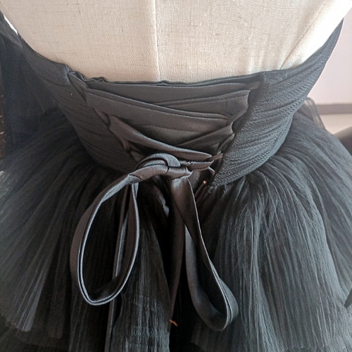 豪華！ 黒ウエディングドレス トレーン ベアトップ 取り外しオフ  