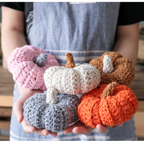 手編みかぼちゃ オレンジ ハローウイン 毛糸 綿 北欧 インテリア 飾り