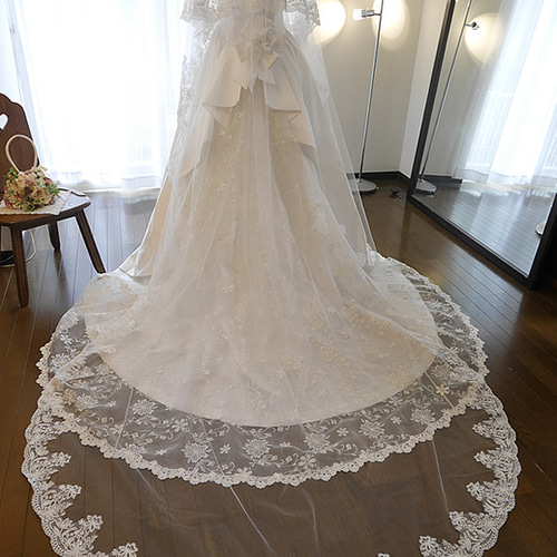 ウェディングベール ロング丈【アリーチェ】（300cm） ヘッド