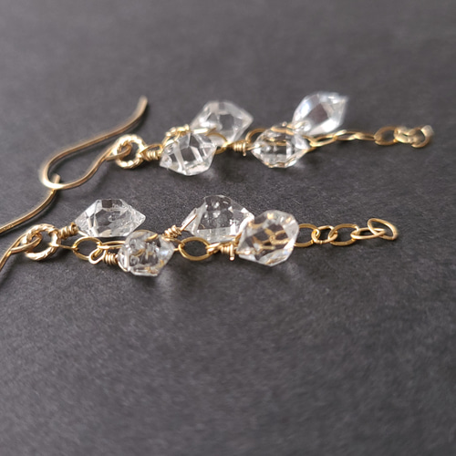 天然石14kgf宝石質ハーキマーダイヤモンドの4連ピアス/イヤリング