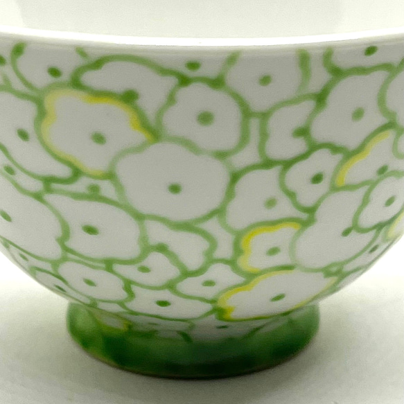 花詰め◆小ぶり茶碗～ライトグリーン　京焼 5枚目の画像