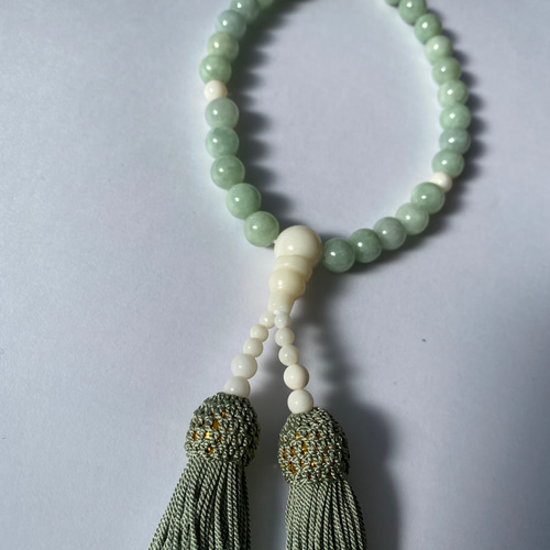 珊瑚、翡翠、真珠など古いアクセサリーまとめ売り 珊瑚、パール、鼈甲、翡翠アクセサリーまとめ売り - メルカリ