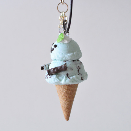 ベルくまちゃん チョコミントアイス バッグチャーム Bell＊Cafe ベル