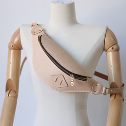 【Kirisenha】男女通用的立體拉鍊真皮腰包，全手工縫製。 第3張的照片