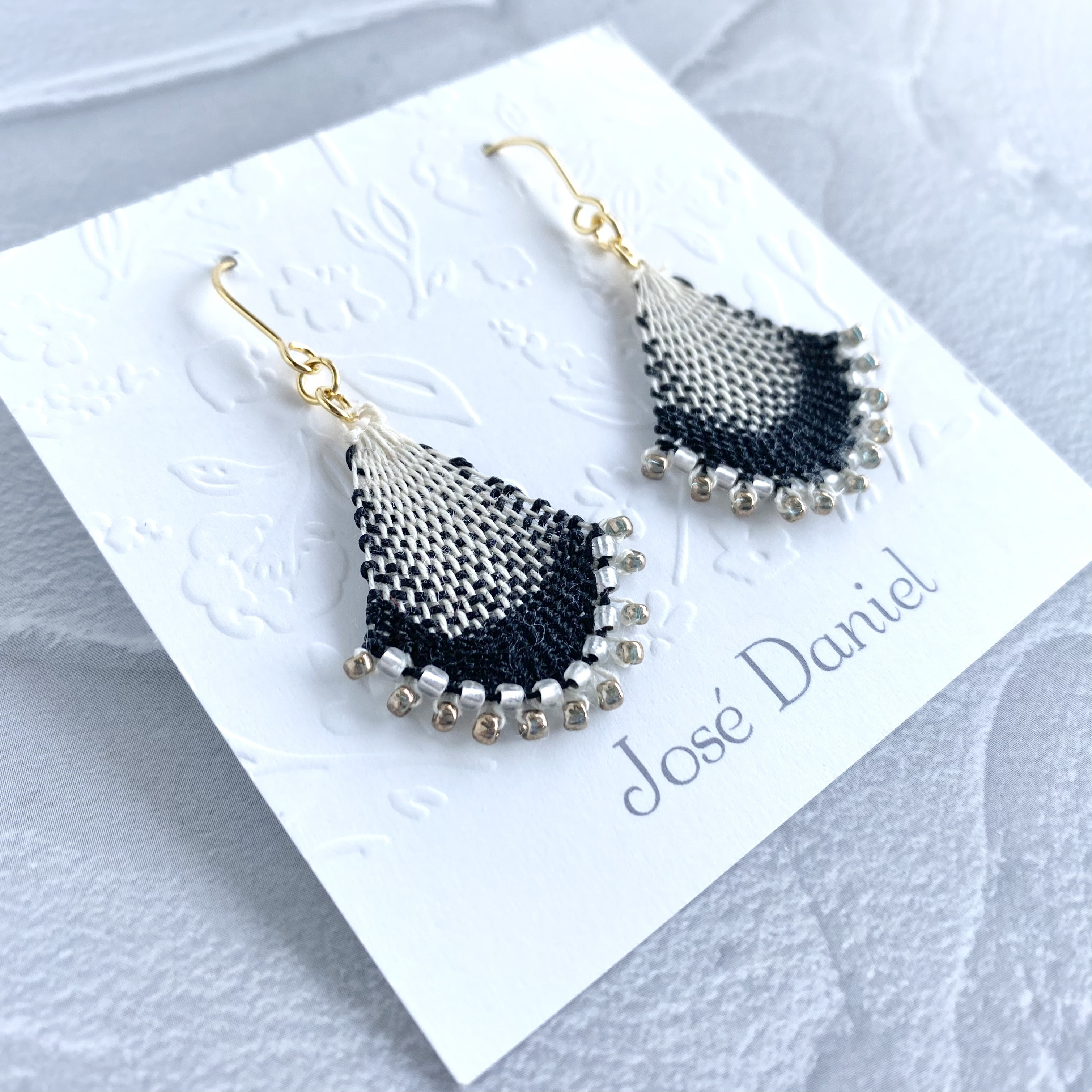 No.1418-G　グラデーション☆ツートンピアス・イヤリング No.1418-G グラデーション☆ツートンピアス・イヤリング - メルカリ