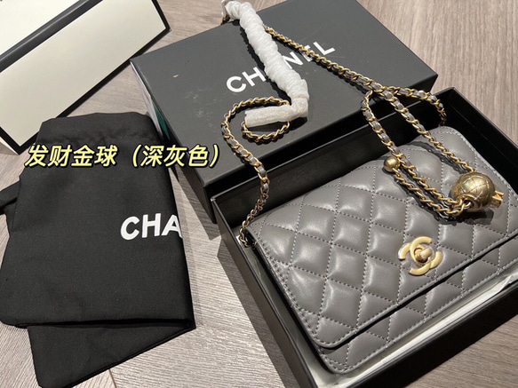 シャネル Chanel ショルダーバッグ箱付き美品 ショルダーバッグ 洋子 