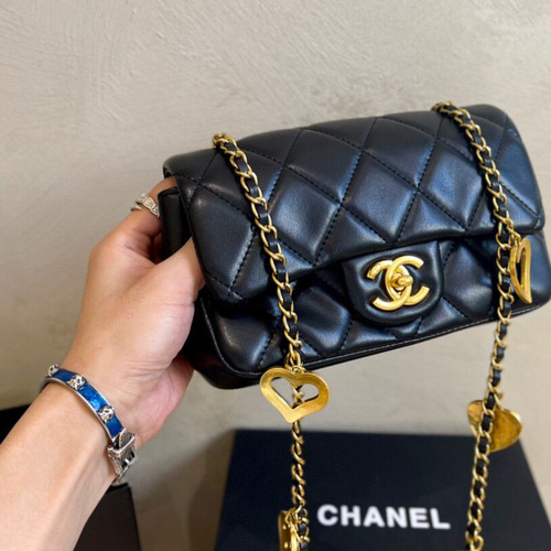 シャネルChanelショルダーバッグ美品チェーン ショルダーバッグ シャネルChanelショルダーバッグ美品チェーン ショルダーバッグ