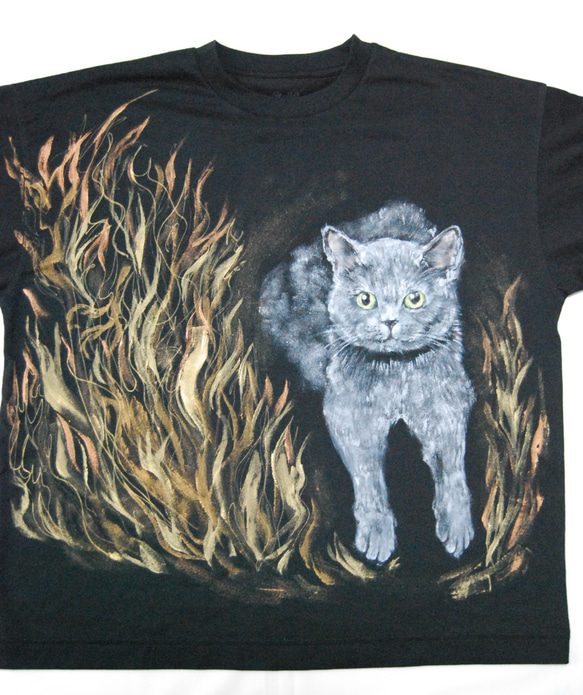 「金のオーラのうちの猫」　ペット　似顔絵 猫 Tシャツ　お好きなポーズ・写真で♪　リアル描写　綿　名入れ　プレゼント 1枚目の画像