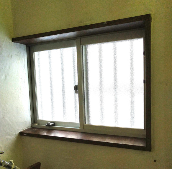 サイズ指定の、窓の内側に付ける棚　受注生産品 2枚目の画像